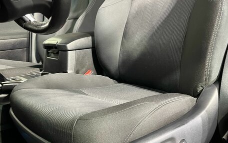 Toyota Land Cruiser Prado 150 рестайлинг 2, 2014 год, 3 650 000 рублей, 14 фотография