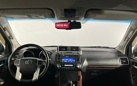 Toyota Land Cruiser Prado 150 рестайлинг 2, 2014 год, 3 650 000 рублей, 7 фотография