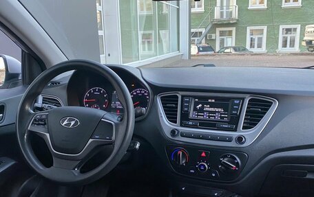 Hyundai Solaris II рестайлинг, 2019 год, 1 199 000 рублей, 12 фотография