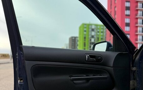 Volkswagen Golf IV, 2002 год, 250 000 рублей, 12 фотография