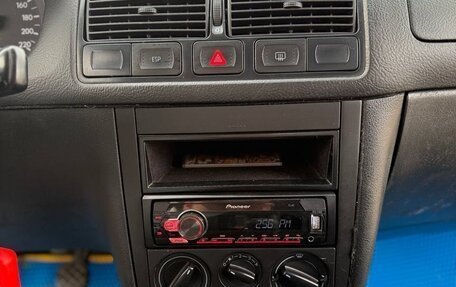 Volkswagen Golf IV, 2002 год, 250 000 рублей, 22 фотография