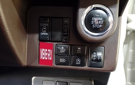 Toyota Roomy I, 2019 год, 888 000 рублей, 1 фотография