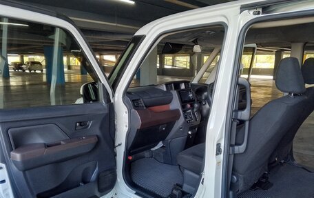 Toyota Roomy I, 2019 год, 888 000 рублей, 7 фотография