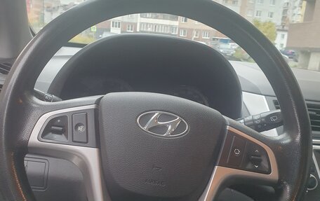 Hyundai Solaris II рестайлинг, 2014 год, 820 000 рублей, 10 фотография
