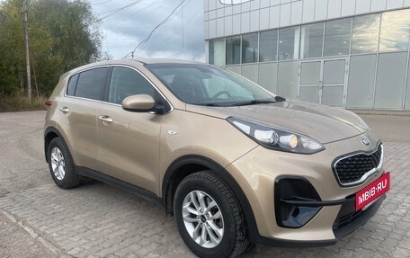 KIA Sportage IV рестайлинг, 2018 год, 1 799 000 рублей, 4 фотография