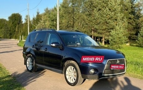 Mitsubishi Outlander III рестайлинг 3, 2011 год, 1 300 000 рублей, 1 фотография