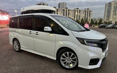 Honda Stepwgn IV, 2019 год, 2 600 000 рублей, 2 фотография