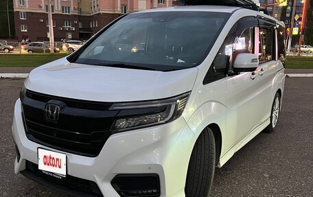 Honda Stepwgn IV, 2019 год, 2 600 000 рублей, 4 фотография