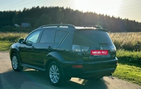 Mitsubishi Outlander III рестайлинг 3, 2011 год, 1 300 000 рублей, 3 фотография