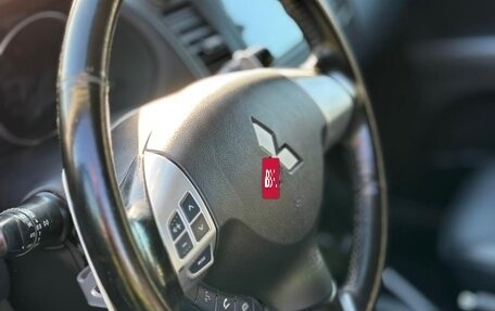 Mitsubishi Outlander III рестайлинг 3, 2011 год, 1 300 000 рублей, 8 фотография