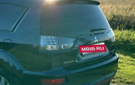 Mitsubishi Outlander III рестайлинг 3, 2011 год, 1 300 000 рублей, 4 фотография
