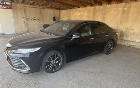 Toyota Camry, 2019 год, 2 650 000 рублей, 1 фотография