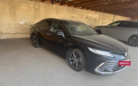 Toyota Camry, 2019 год, 2 650 000 рублей, 2 фотография