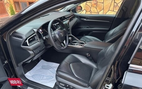 Toyota Camry, 2019 год, 2 650 000 рублей, 4 фотография