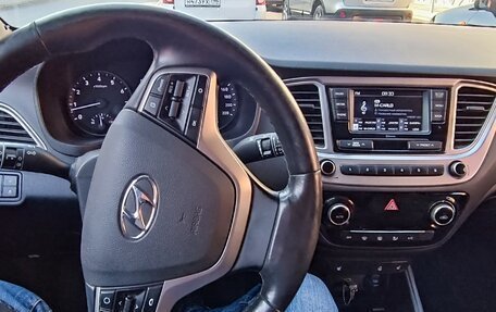 Hyundai Solaris II рестайлинг, 2019 год, 1 400 000 рублей, 5 фотография