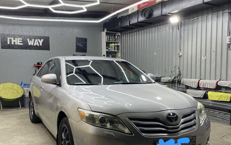 Toyota Camry, 2010 год, 1 230 000 рублей, 2 фотография