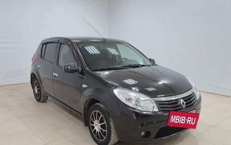 Renault Sandero I, 2013 год, 600 000 рублей, 3 фотография