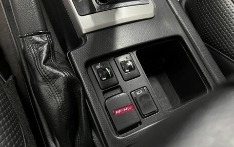 Toyota Land Cruiser Prado 150 рестайлинг 2, 2010 год, 2 445 000 рублей, 23 фотография