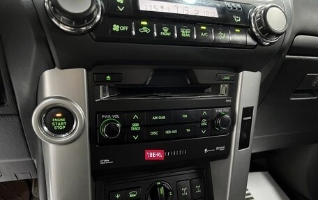 Toyota Land Cruiser Prado 150 рестайлинг 2, 2010 год, 2 445 000 рублей, 19 фотография