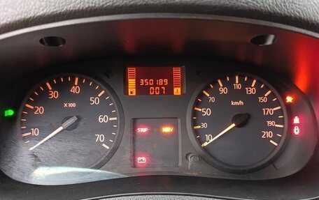 Renault Kangoo II рестайлинг, 2007 год, 350 000 рублей, 15 фотография