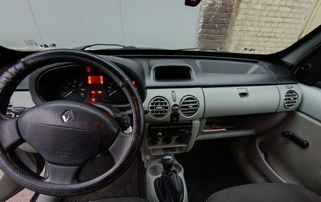 Renault Kangoo II рестайлинг, 2007 год, 350 000 рублей, 28 фотография