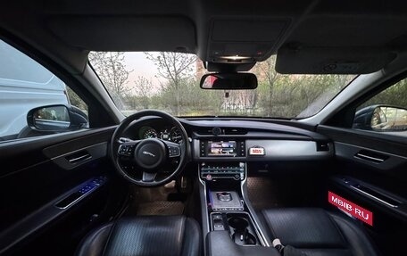 Jaguar XF II, 2016 год, 1 500 000 рублей, 4 фотография