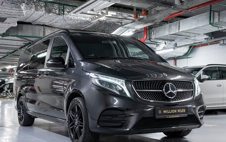 Mercedes-Benz V-Класс, 2020 год, 6 240 000 рублей, 4 фотография