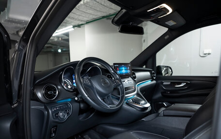Mercedes-Benz V-Класс, 2020 год, 6 240 000 рублей, 19 фотография