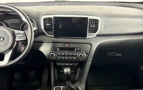 KIA Sportage IV рестайлинг, 2019 год, 1 899 000 рублей, 12 фотография