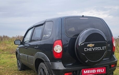 Chevrolet Niva I рестайлинг, 2011 год, 445 000 рублей, 2 фотография