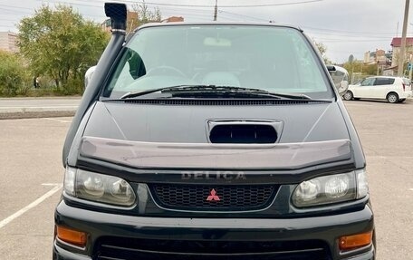 Mitsubishi Delica IV, 1997 год, 1 900 000 рублей, 2 фотография