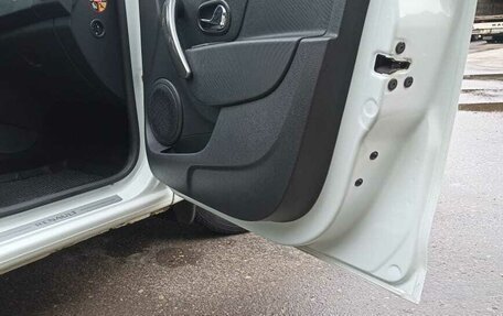 Renault Logan II, 2014 год, 740 000 рублей, 6 фотография