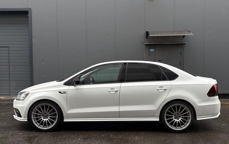 Volkswagen Polo VI (EU Market), 2018 год, 1 935 000 рублей, 2 фотография