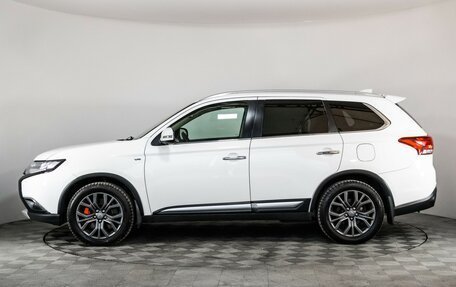 Mitsubishi Outlander III рестайлинг 3, 2017 год, 2 199 000 рублей, 8 фотография