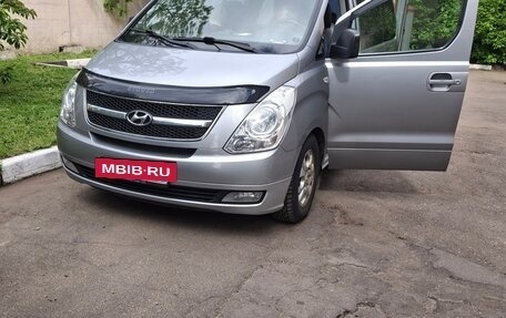 Hyundai Grand Starex Grand Starex I рестайлинг 2, 2015 год, 2 100 000 рублей, 3 фотография