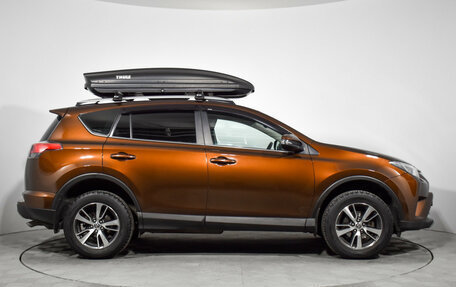 Toyota RAV4, 2017 год, 1 890 000 рублей, 4 фотография