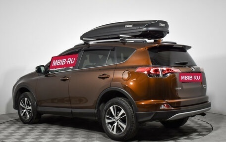 Toyota RAV4, 2017 год, 1 890 000 рублей, 7 фотография