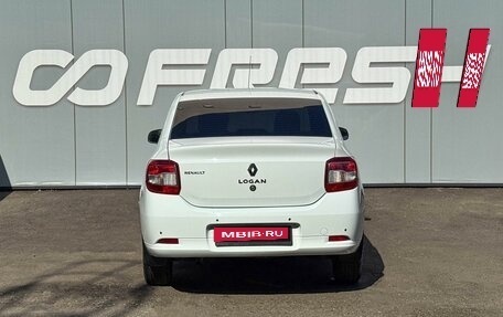 Renault Logan II, 2015 год, 699 000 рублей, 4 фотография