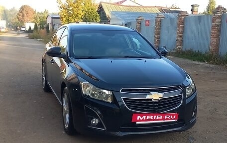 Chevrolet Cruze II, 2012 год, 700 000 рублей, 3 фотография