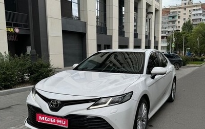 Toyota Camry, 2018 год, 2 700 000 рублей, 1 фотография