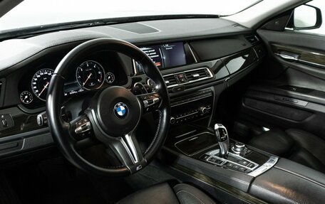 BMW 7 серия, 2013 год, 2 149 585 рублей, 11 фотография