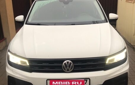 Volkswagen Tiguan II, 2019 год, 2 450 000 рублей, 1 фотография