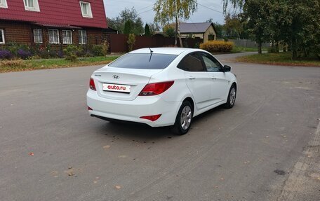 Hyundai Solaris II рестайлинг, 2016 год, 800 000 рублей, 3 фотография