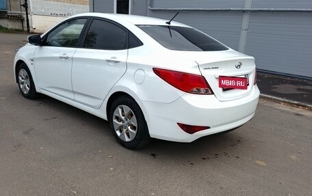 Hyundai Solaris II рестайлинг, 2016 год, 800 000 рублей, 5 фотография