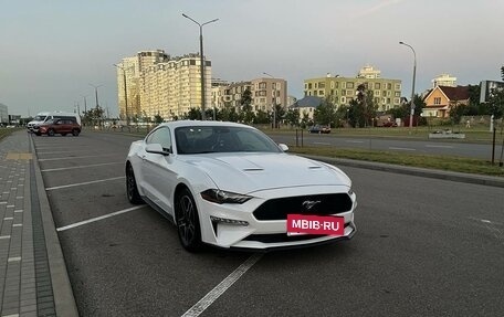 Ford Mustang VI рестайлинг, 2022 год, 3 100 000 рублей, 3 фотография