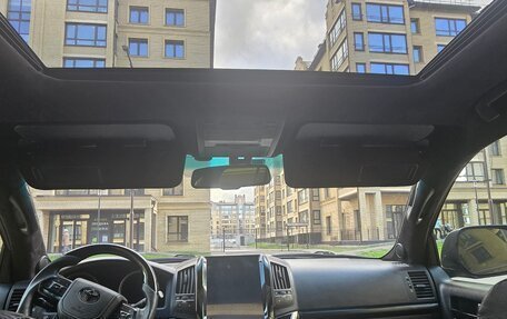 Toyota Land Cruiser 200, 2010 год, 3 600 000 рублей, 8 фотография