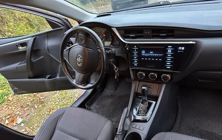 Toyota Corolla, 2016 год, 1 635 000 рублей, 10 фотография
