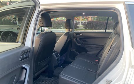 Volkswagen Tiguan II, 2017 год, 1 990 000 рублей, 11 фотография