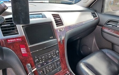 Cadillac Escalade III, 2011 год, 1 900 000 рублей, 1 фотография