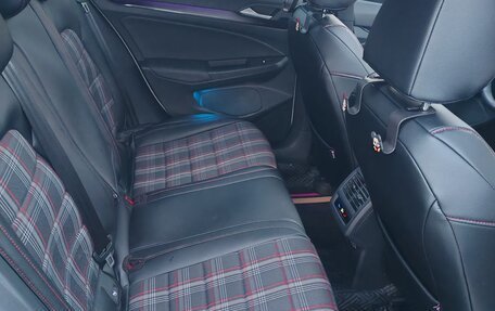 Volkswagen Golf VIII, 2022 год, 1 970 000 рублей, 12 фотография